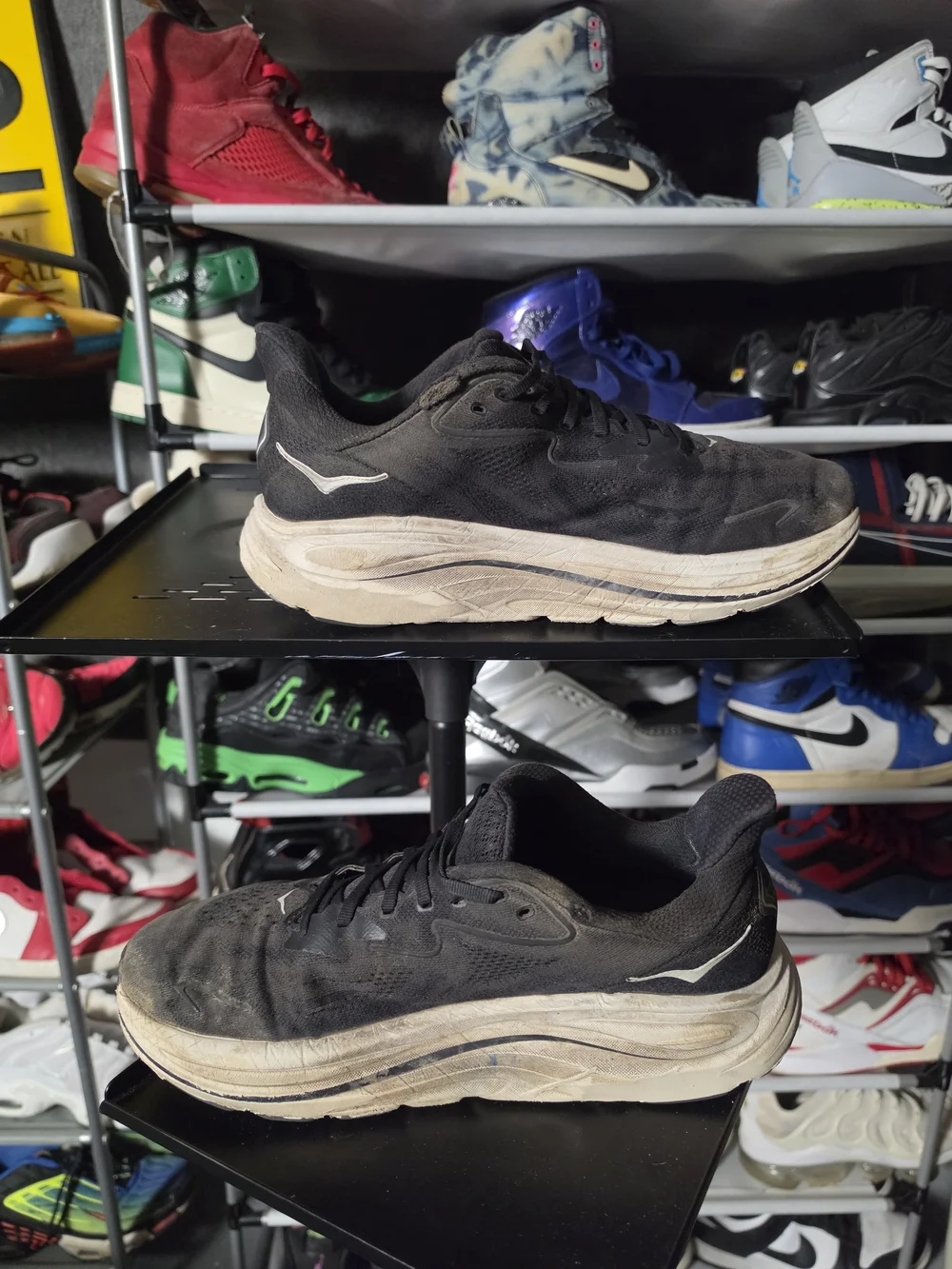 🔥 Hoka Men's Clifton 10 Men Size 11 Black and Beige Athletic Running Shoes